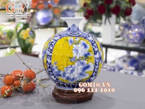 Bình hút lộc men màu vẽ Tứ cảnh, cao 30cm