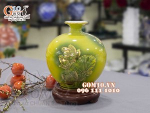 Bình hút lộc men màu vẽ vàng 24k, cảnh đầm Sen, cao 25cm