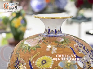 Bình hút lộc men màu vẽ vàng 24k, cảnh Sen Hạc, cao 30cm