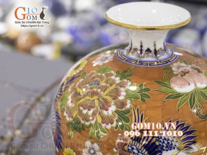 Bình hút lộc men màu vẽ vàng 24k, cảnh Sen Hạc, cao 30cm