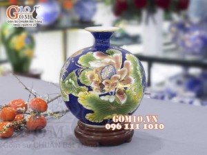 Bình hút lộc men màu vẽ vàng 24k, cảnh Sen Hạc Phú Quý, cao 25cm