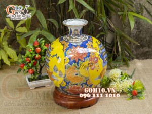 Bình hút lộc men màu vẽ vàng 24k, cảnh Thuận Buồm Xuôi Gió, nền vàng cao 35cm