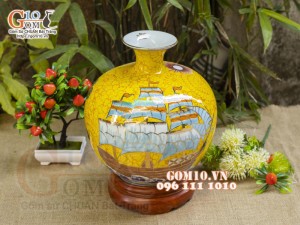 Bình hút lộc men màu vẽ vàng 24k, cảnh Thuận Buồm Xuôi Gió, nền vàng cao 35cm