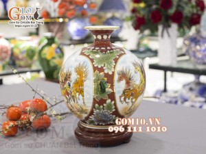 Bình hút lộc men màu vẽ vàng 24k, Nhị cảnh Mã Đáo Thành Công, cao 30cm