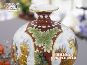 Bình hút lộc men màu vẽ vàng 24k, Nhị cảnh Mã Đáo Thành Công, cao 30cm