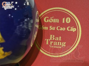 Bình hút lộc men màu xanh coban cảnh Thuận Buồm Xuôi Gió vàng kim, cao 18cm