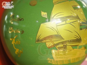 Bình hút lộc men màu xanh lá cảnh Thuận Buồm Xuôi Gió vàng kim, cao 26cm
