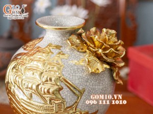 Bình hút lộc men rạn đắp nổi dát vàng Thuận buồm xuôi gió,cao 17cm