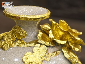 Bình hút lộc men rạn đắp nổi Mã Đáo Thành Công dát vàng 24k, cao 18cm