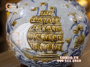 Bình hút lộc men rạn đắp nổi Thuận Buồm Xuôi Gió, cao 40cm