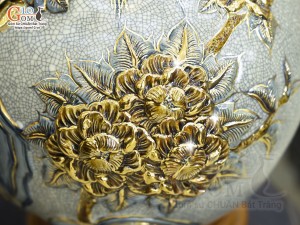 Bình hút lộc men rạn đắp nổi Thuận Buồm Xuôi Gió vẽ vàng 24k, cao 24cm