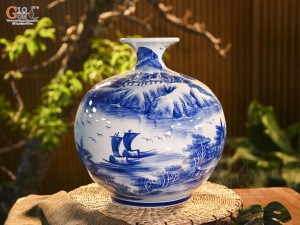 Bình hút lộc men trắng vẽ Tùng Lộc Sơn Thủy, cao 30cm