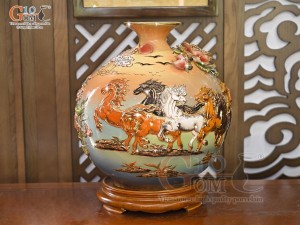 Bình hút lộc men vân mây đắp nổi Mã Đáo Thành Công vẽ vàng 24k, cao 35cm (Màu cam)