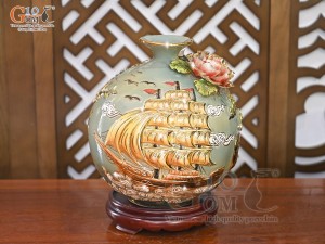 Bình hút lộc men vân mây đắp nổi Thuận Buồm Xuôi Gió vẽ vàng 24k, cao 30cm (Màu xanh)