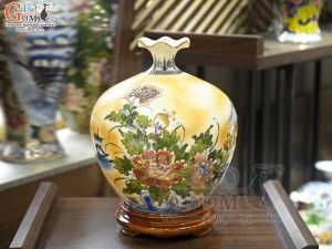 Bình hút lộc miệng lượn men màu cảnh Thuận Buồm Xuôi Gió vẽ vàng 24k, cao 30cm