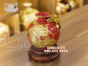 Bình hút lộc mini dát vàng, nền đỏ đắp nổi Thuận Buồm Xuôi Gió, cao 18cm
