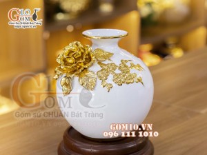 Bình hút lộc mini dát vàng, nền trắng đắp nổi Thuận Buồm Xuôi Gió, cao 18cm