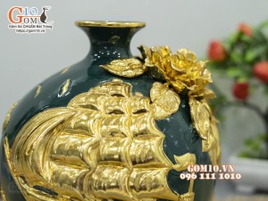 Bình hút lộc mini nền xanh, đắp nổi Thuận Buồm Xuôi Gió dát vàng, cao 26cm