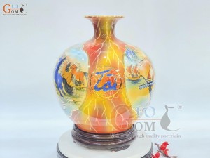 Bình hút lộc nền đỏ vẽ cảnh Thuận Buồm Xuôi Gió - Mã Đáo Thành Công, cao 30cm vẽ vàng 24k