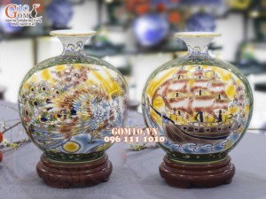 Bình hút lộc Nhị cảnh vẽ vàng 24k, cảnh Thuận Buồm Xuôi Gió và Công Đào Phú Quý, cao 35cm