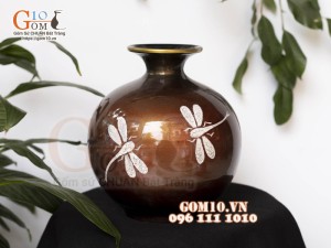 Bình hút lộc sơn mài nền nâu họa tiết Chuồn rạn, cao 24cm