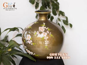 Bình hút lộc sơn mài nền nâu họa tiết Chim Hoa rạn, cao 31cm