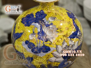 Bình hút lộc vẽ Vàng cao cấp họa tiết Lý Ngư Vọng Nguyệt, cao 35cm