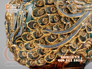 Bình hút tài lộc Công Đào đắp nổi vẽ vàng 24k, nền xanh lục bảo - cao 35cm