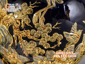 Bình hút tài lộc Công Đào đắp nổi vẽ vàng 24k, xanh coban - cao 40cm