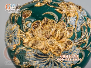 Bình hút tài lộc đắp nổi hoa Sen vẽ vàng 24k, nền xanh lục bảo - cao 30cm