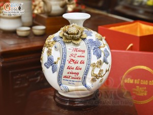 Bình hút tài lộc đắp nổi nền trắng, in logo quà tặng 