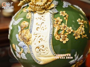 Bình hút tài lộc Mã Đáo Thành Công cuốn thư đắp nổi, nền xanh lục bảo, cao 28cm