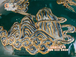 Bình hút tài lộc Mã Đáo Thành Công đắp nổi vẽ vàng 24k, nền xanh lục bảo - cao 35cm