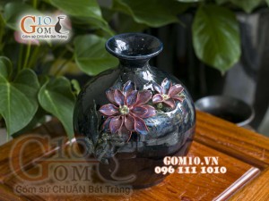 Bình hút tài lộc men hỏa biến đắp nổi cánh hoa, cao 23cm