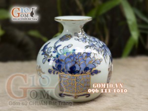 Bình hút tài lộc men lam cảnh Cổ Đồ vẽ vàng 24k, cao 30cm