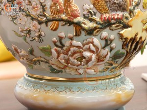 Bình hút tài lộc men loang nâu đắp nổi Công Đào Phú Quý vẽ vàng 24k, cao 30cm