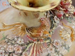 Bình hút tài lộc men loang nâu đắp nổi Công Đào Phú Quý vẽ vàng 24k, cao 30cm