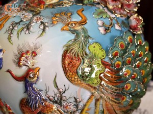 Bình hút tài lộc men loang xanh đắp nổi Công Đào Phú Quý vẽ vàng 24k, cao 30cm