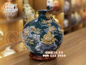 Bình hút tài lộc men màu, nền xanh đắp nổi Công Đào Phú Quý, cao 40cm