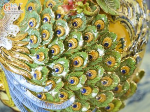 Bình hút tài lộc men màu vàng đắp nổi Công Danh Phú Quý kênh vẽ vàng 24k, cao 35cm