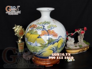 Bình hút tài lộc men màu vẽ cảnh Làng quê cao 23cm