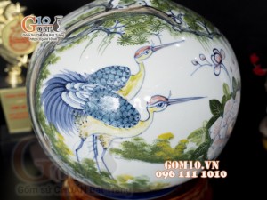 Bình hút tài lộc vẽ màu họa tiết Tùng Hạc, cao 30cm