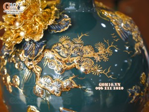 Bình hút tài lộc men màu xanh lục bảo, đắp nổi Thuận Buồm Xuôi Gió vẽ vàng 24k, cao 25cm