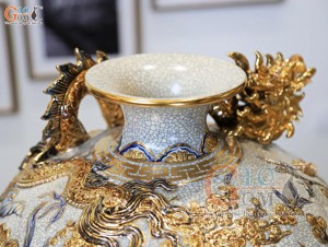 Bình hút tài lộc men rạn đắp nổi Hoàng Long Nhả Ngọc Phúc Lộc Thọ vẽ vàng 24k, cao 30cm