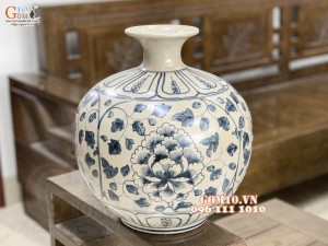 Bình hút tài lộc men rạn họa tiết hoa dây, cao 26cm