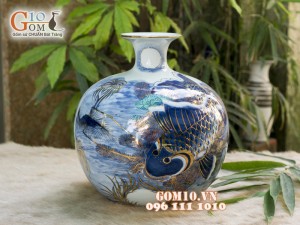 Bình hút tài lộc men lam cổ cảnh Lý Ngư Vọng Nguyệt  Vẽ Vàng 24k, cao 30cm