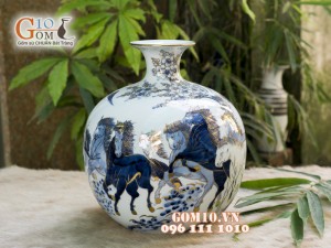 Bình hút tài lộc men lam cổ cảnh Mã Đáo Thành Công vẽ Vàng 24k, cao 21cm