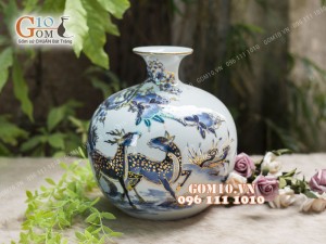 Bình hút tài lộc men lam cổ cảnh Hươu Đào vẽ vàng 24k, cao 22cm