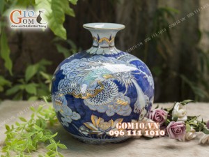 Bình hút tài lộc men lam cổ họa tiết Rồng vẽ vàng 24k, cao 35cm