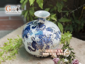 Bình hút tài lộc men lam cổ cảnh Sóc Nho vẽ Vàng 24k, cao 25cm